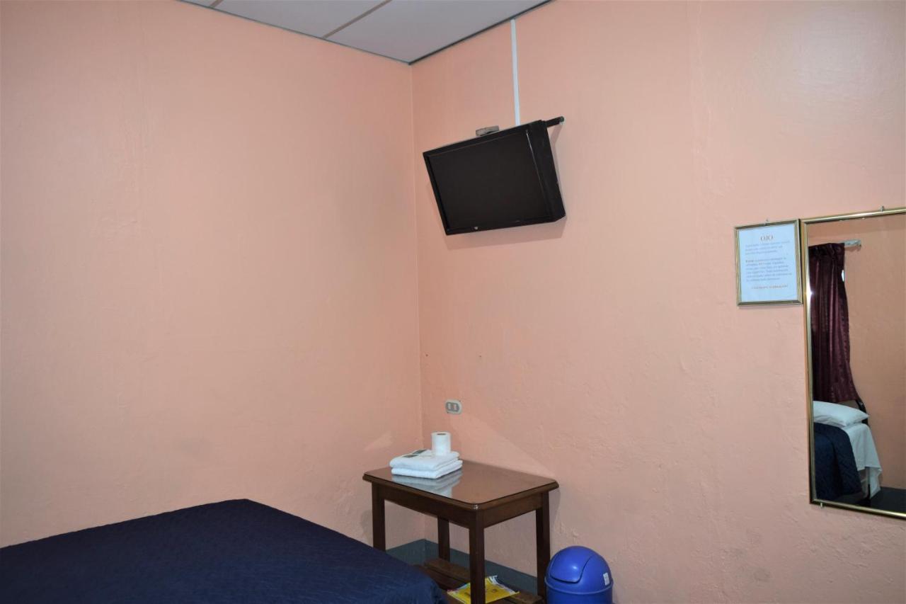 Hotel Asuncion Guatemala City Bagian luar foto