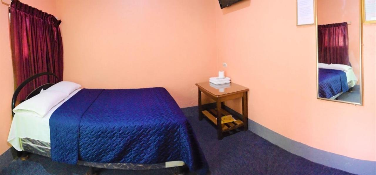 Hotel Asuncion Guatemala City Bagian luar foto